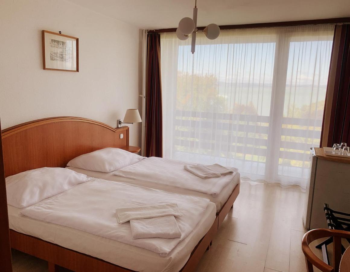 Riviera Park Hotel Balatonföldvár Zewnętrze zdjęcie